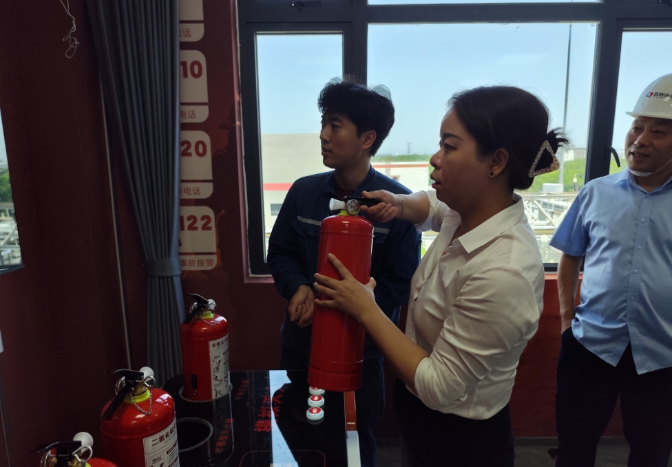 888���Ż�����ί�����һ�и�������Դ���ϲ�����չ��ȫר��鳭