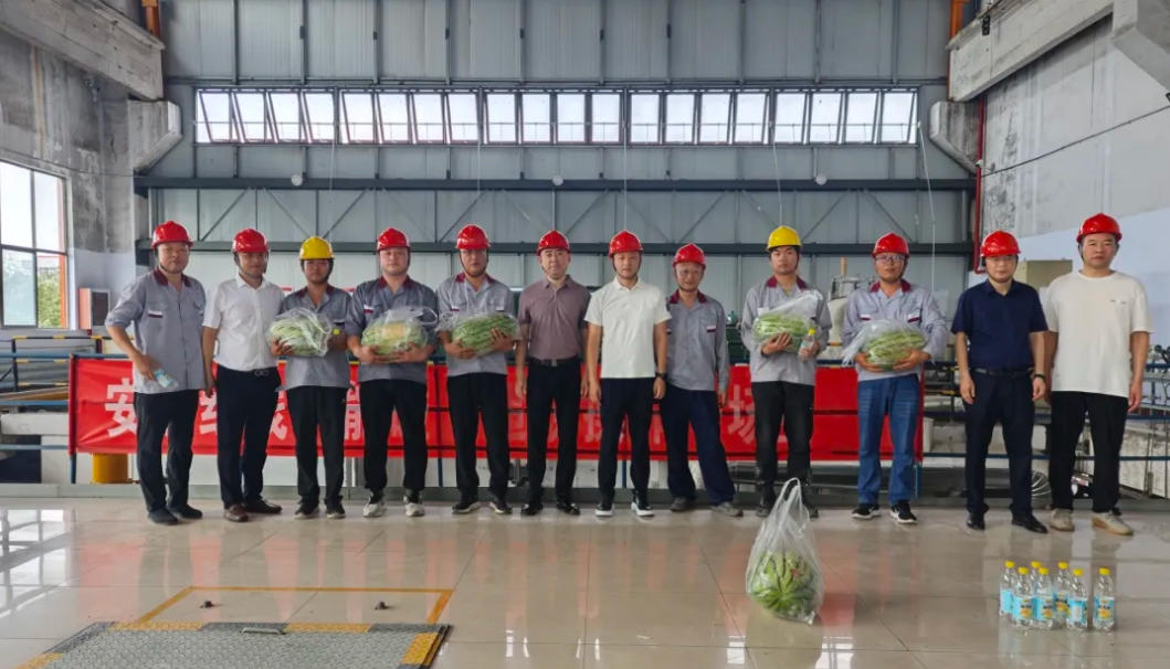 888���Ż�����ί����ǡ��ܾ��������һ�е�ɽ����ï��չ���ļ����������䡱ο�ʻ